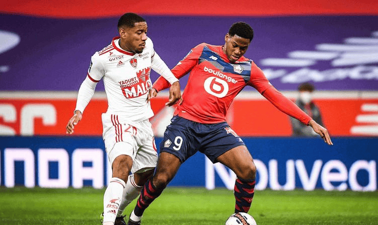 直到今天站 直到今天站